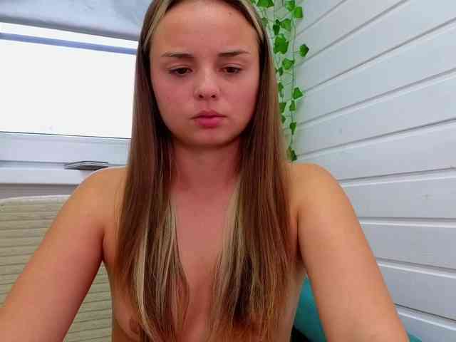 misss-vikki webcam