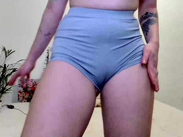 xmileygreyx's BongaCams show and profile