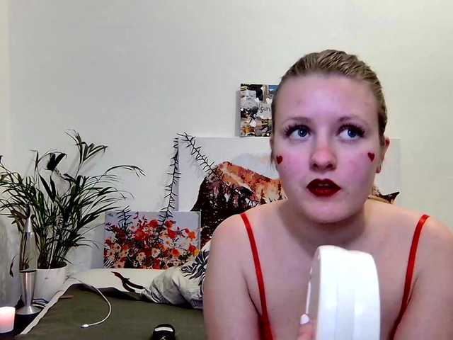 xmileygreyx's BongaCams show and profile