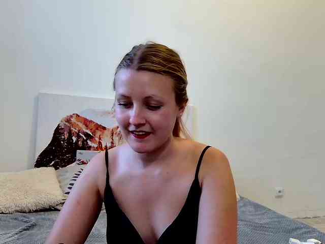 MILEY_GREY webcam