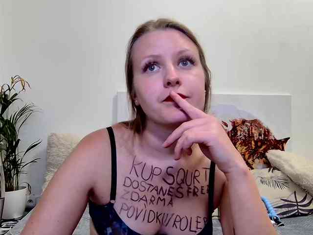 MILEY_GREY webcam