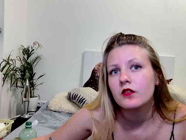 MILEY_GREY webcam