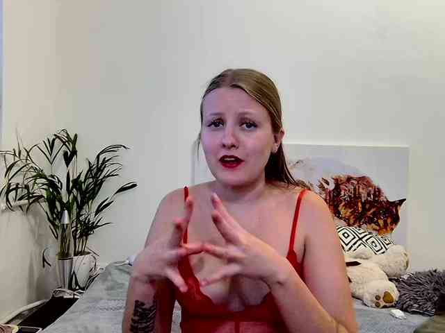 MILEY_GREY webcam