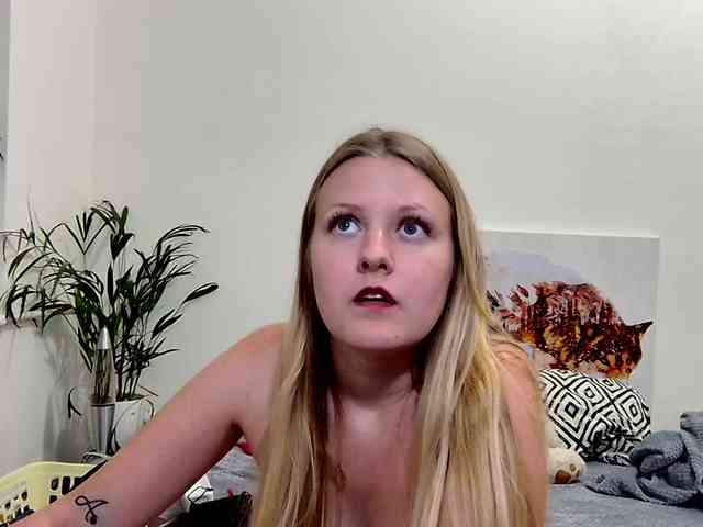 MILEY_GREY webcam