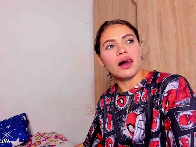 sexcam show Superpaulina