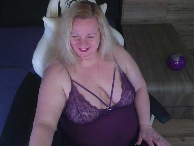 Natalli888's BongaCams show and profile
