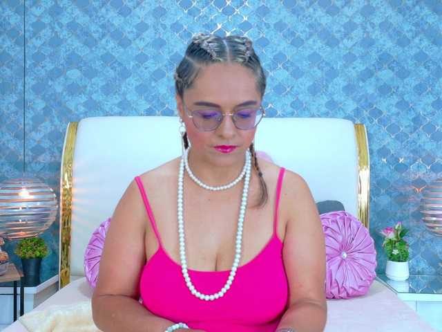 MarylinsVega's BongaCams show and profile