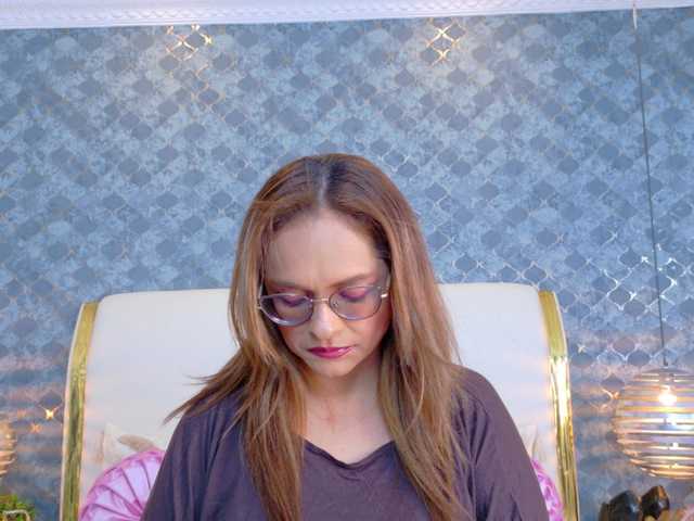 MarylinsVega webcam bongacams model stream image