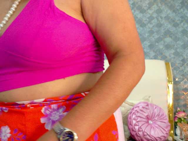 MarylinsVega's BongaCams show and profile