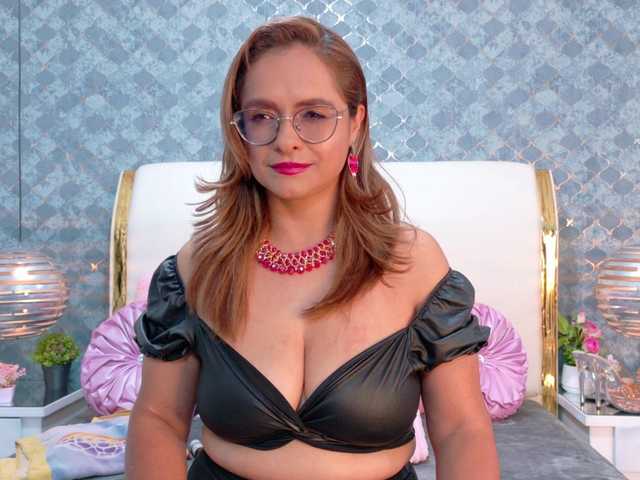 MarylinsVega — Tip menu and private open Hot milf with huge boobs is back to your life, lets have horny fun