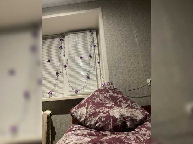 Uliana5's BongaCams show and profile