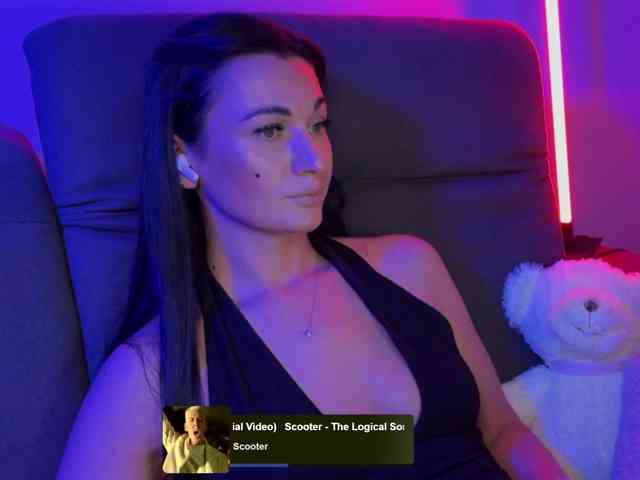 _UkRaiNo4Ka_ webcam