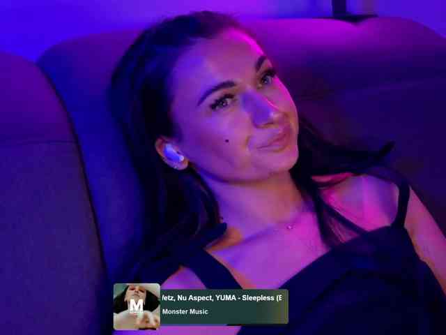 _UkRaiNo4Ka_ webcam