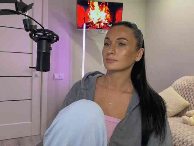 _UkRaiNo4Ka_ webcam