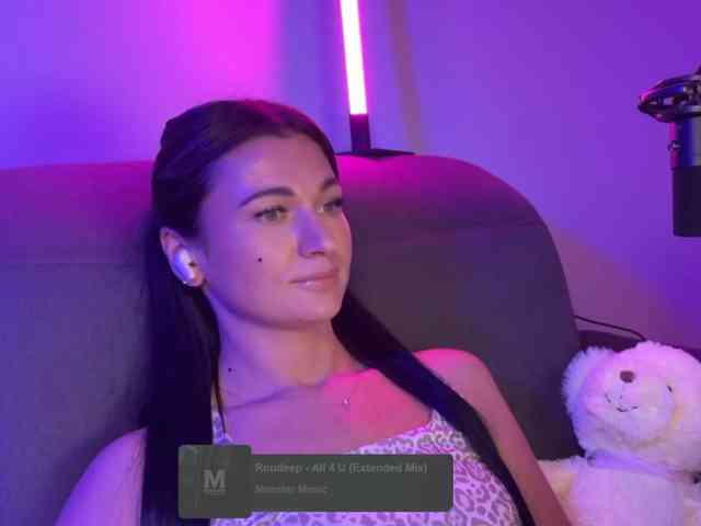 _UkRaiNo4Ka_ webcam