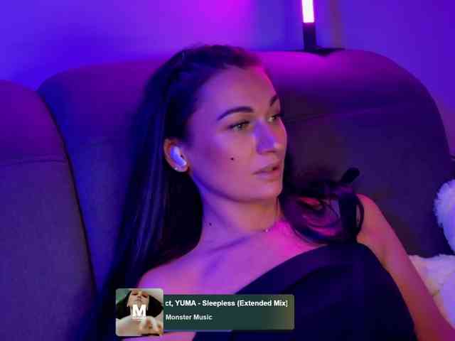 _UkRaiNo4Ka_ webcam