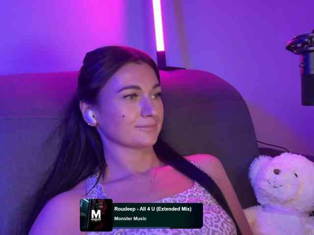 _UkRaiNo4Ka_ webcam