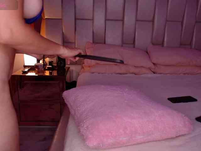 AmeliaBritte webcam