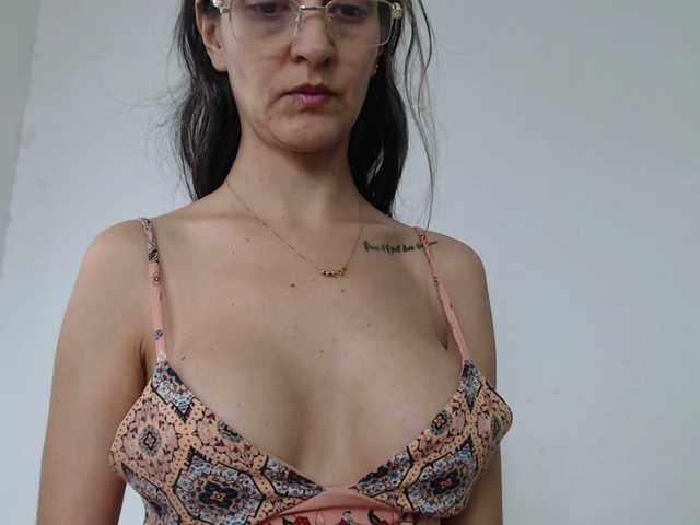 ke-moll's BongaCams show and profile