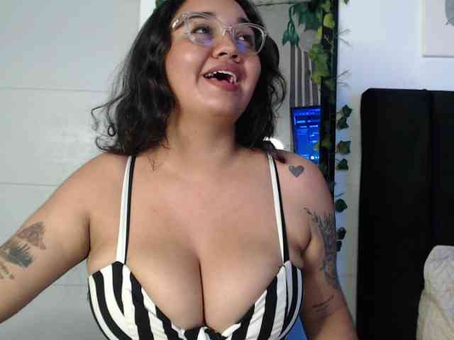 alexdra24 webcam