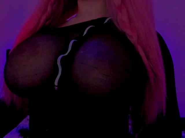 SashaGold1999 webcam