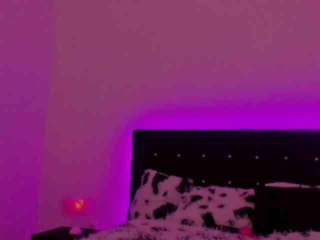 SashaGold1999 webcam