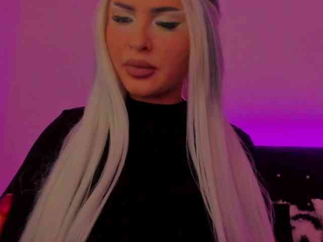 SashaGold1999 webcam