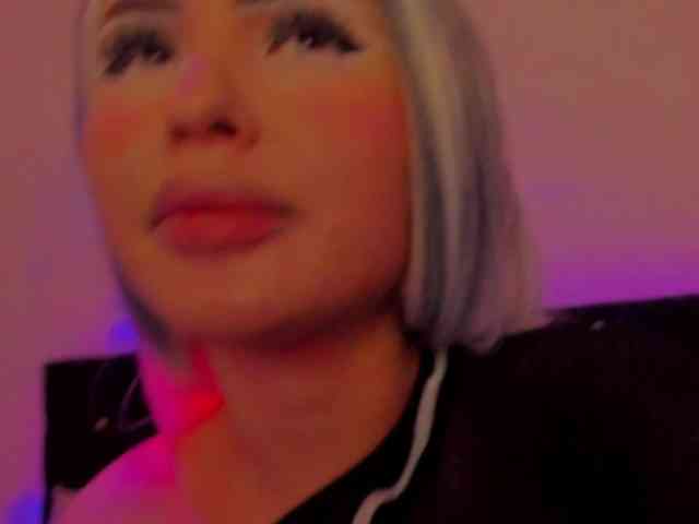 SashaGold1999 webcam