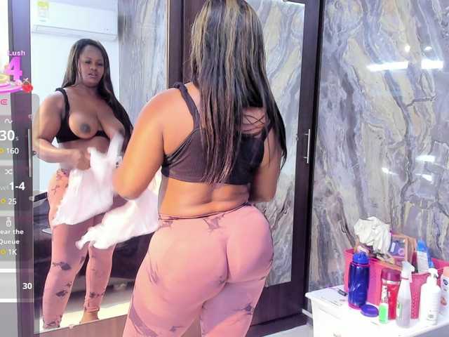  LauraSaenz01 chat room