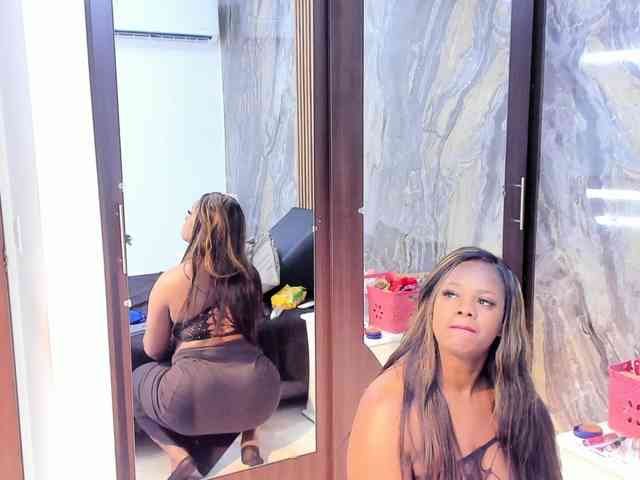 webcam porn online LauraSaenz01
