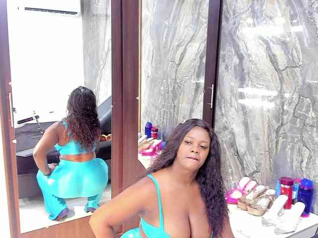 real live cam porn LauraSaenz01