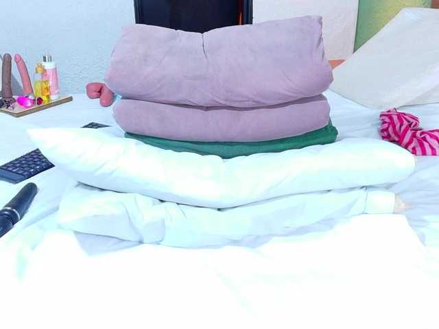 DANAABROWN's BongaCams show and profile