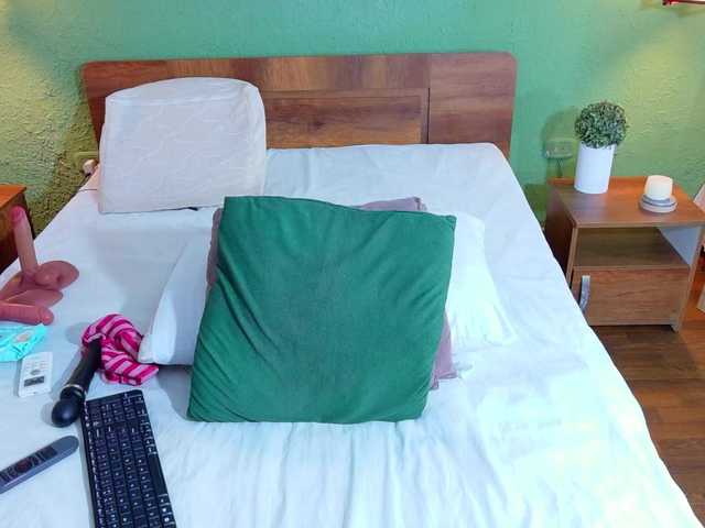 DANAABROWN's BongaCams show and profile