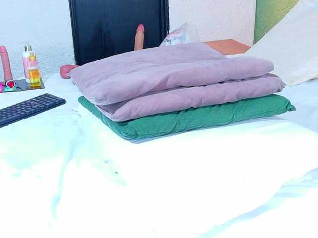 DANAABROWN's BongaCams show and profile