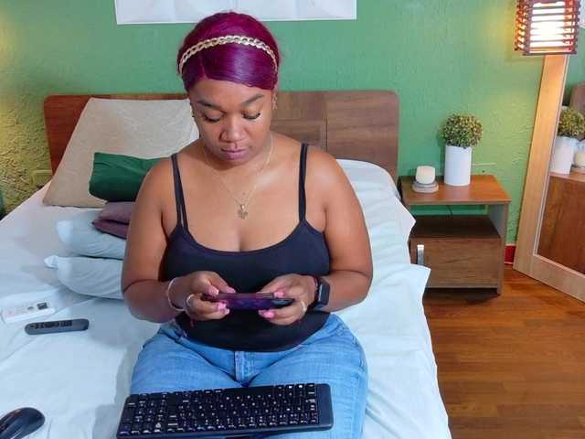  DANAABROWN chat room