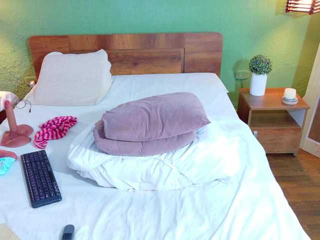 DANAABROWN's BongaCams show and profile