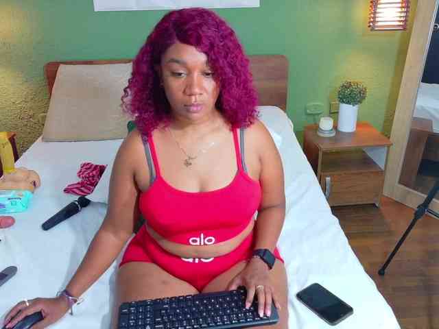 DANAABROWN webcam