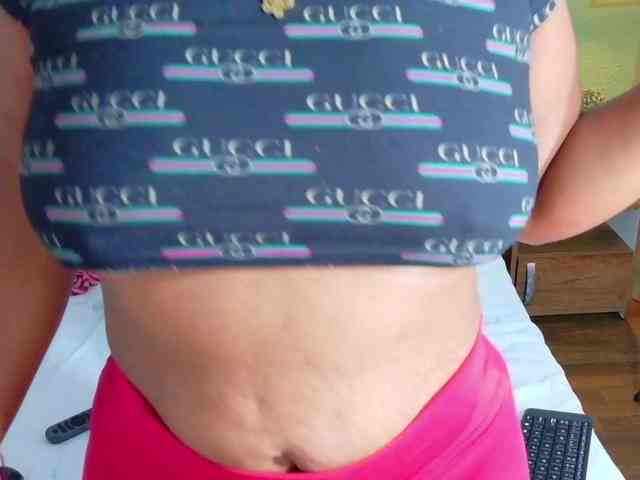 DANAABROWN webcam