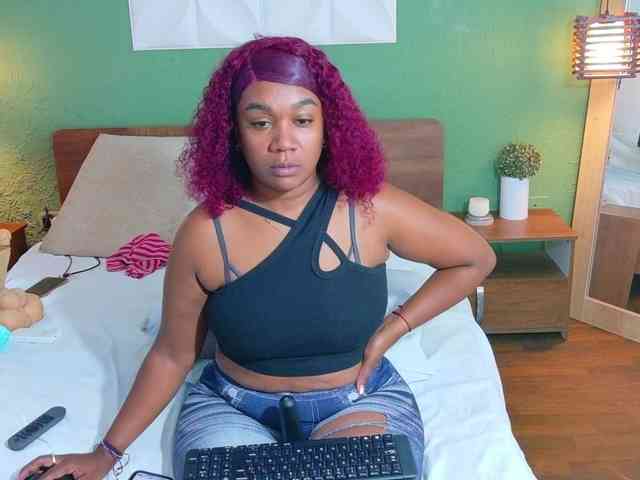 DANAABROWN webcam