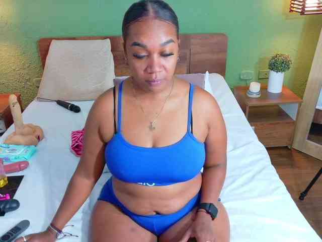 DANAABROWN webcam