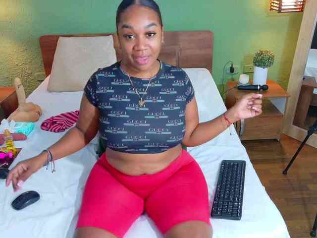 DANAABROWN webcam