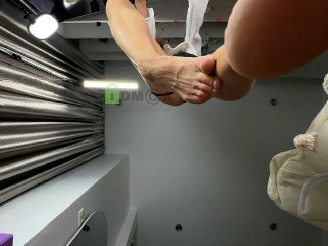 Flexy-Cat's BongaCams show and profile