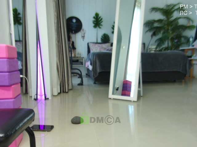 Flexy-Cat's BongaCams show and profile