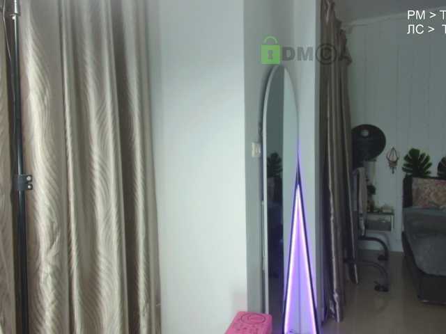 Flexy-Cat's BongaCams show and profile