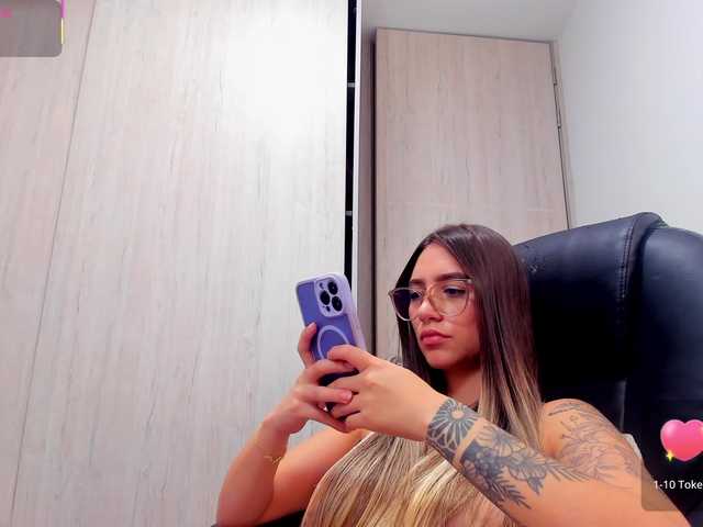 StacyConner's BongaCams show and profile