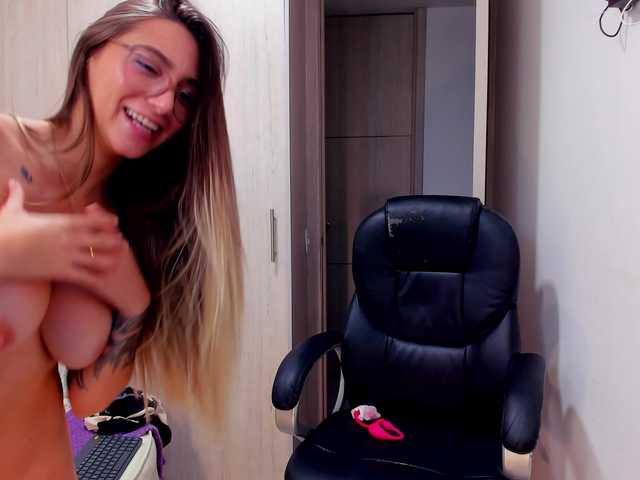 StacyConner's BongaCams show and profile