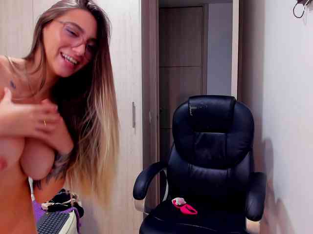 StacyConner webcam