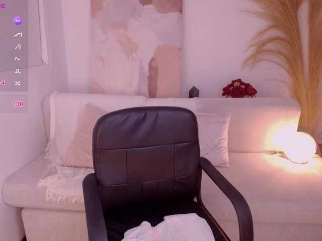 VictoriaLeia's BongaCams show and profile