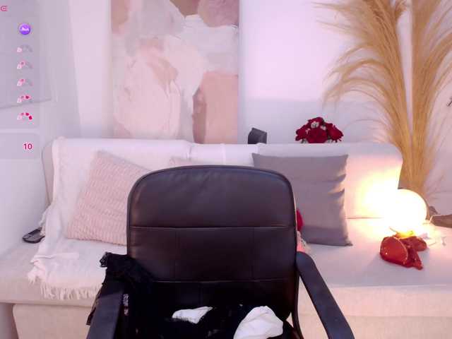 VictoriaLeia's BongaCams show and profile