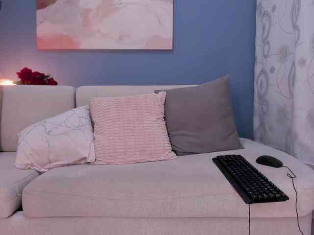 VictoriaLeia webcam
